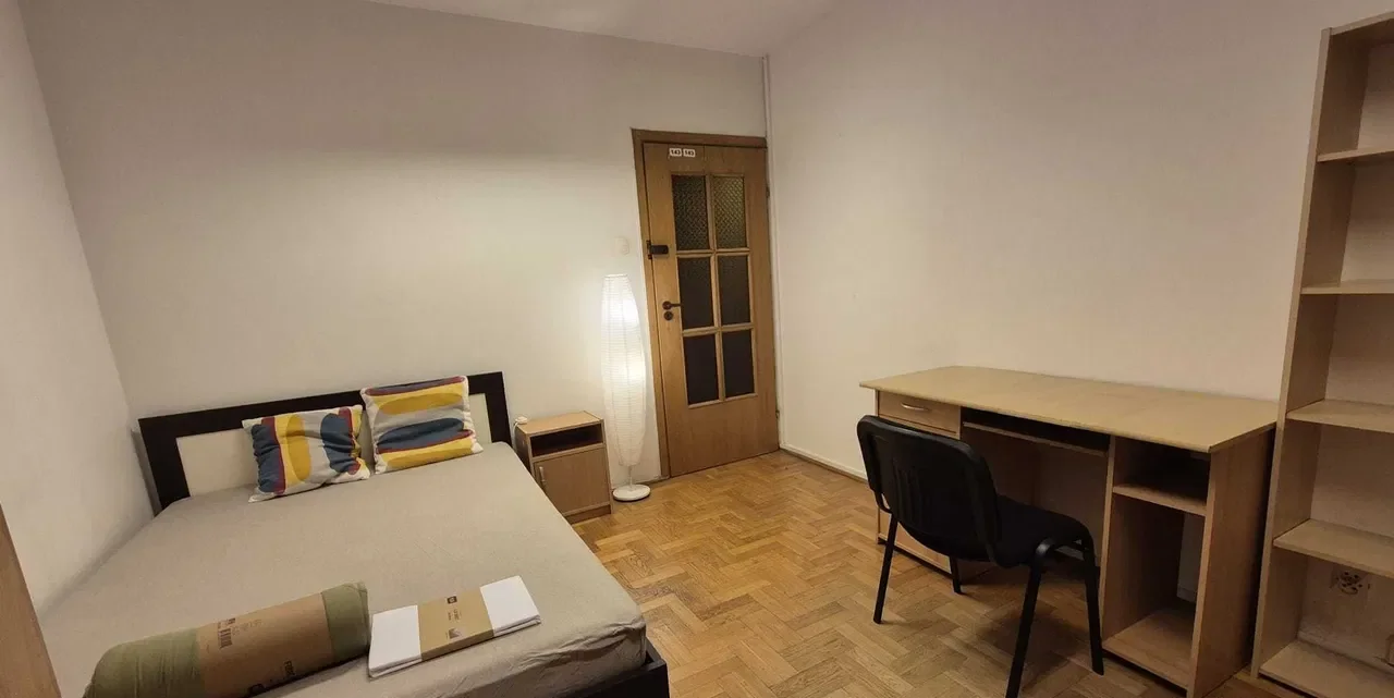 Pokój 1-os. 12,3 m2, Pl. Zawiszy, 1000 zł/mc + opłaty - zdjęcie 2