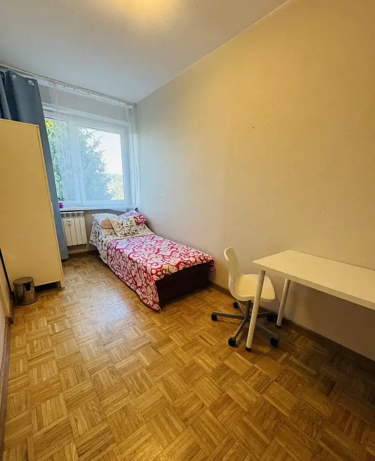 Do wynajęcia pokój w 3 pokojowym mieszkaniu . Metro Natolin. Od dzisiaj - zdjęcie 2