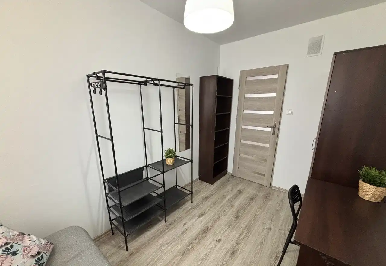 Na wynajem komfortowy, niezależny pokój | os. Chrobrego 41A - zdjęcie 2