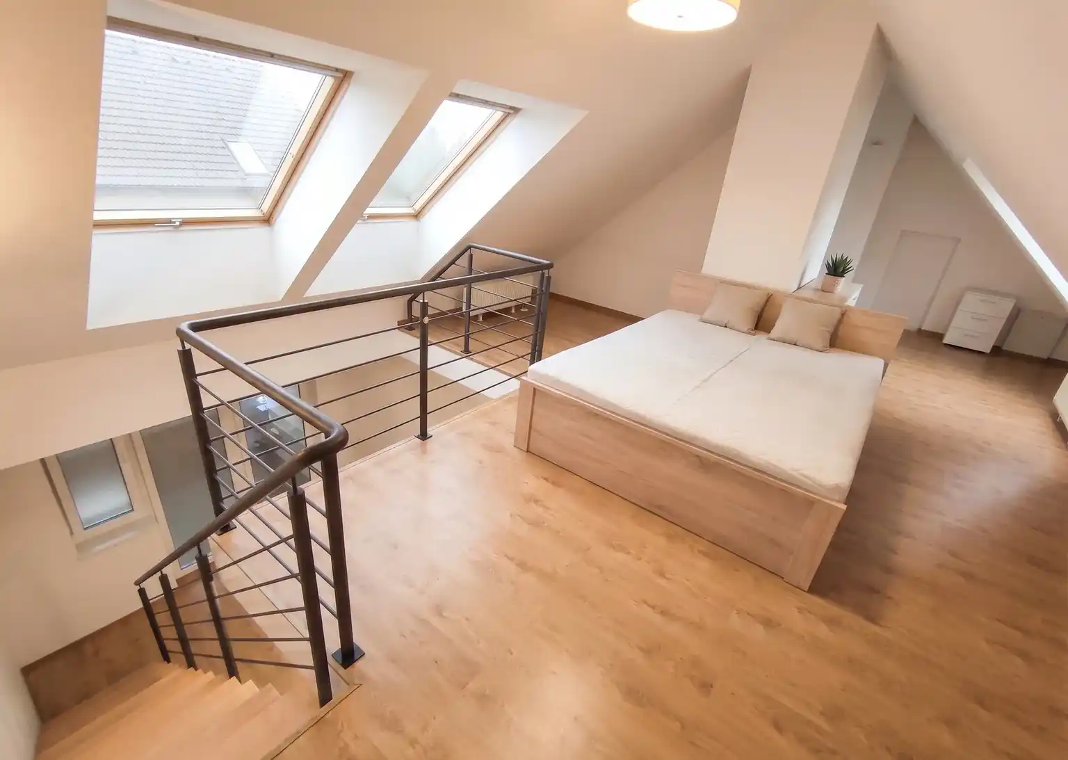 Dwupoziomowe mieszkanie | osobna kuchnia | duży balkon | garaż. - zdjęcie 7