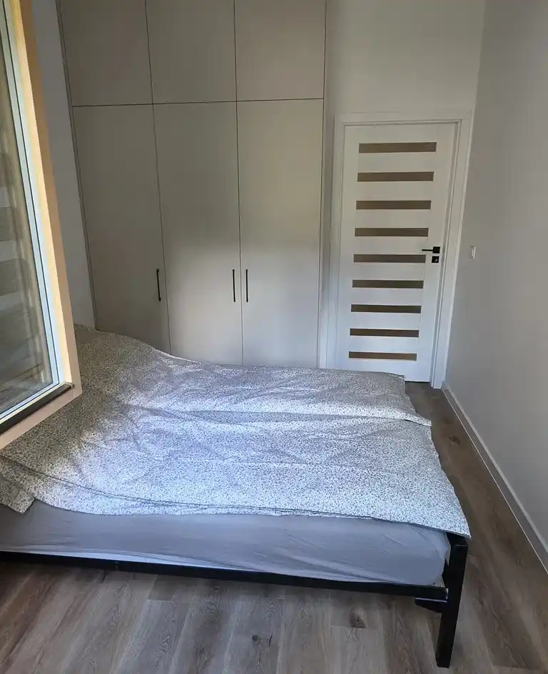 Stylowe mieszkanie na wynajem z balkonem - zdjęcie 7