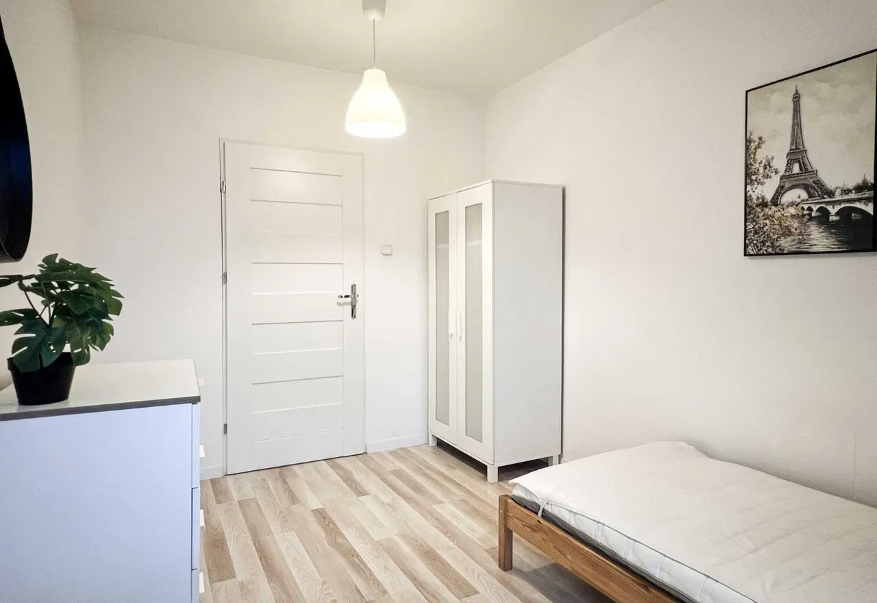 Komfortowy pokój obok UE, Katowice, ul. Łokietka 3 - zdjęcie 2