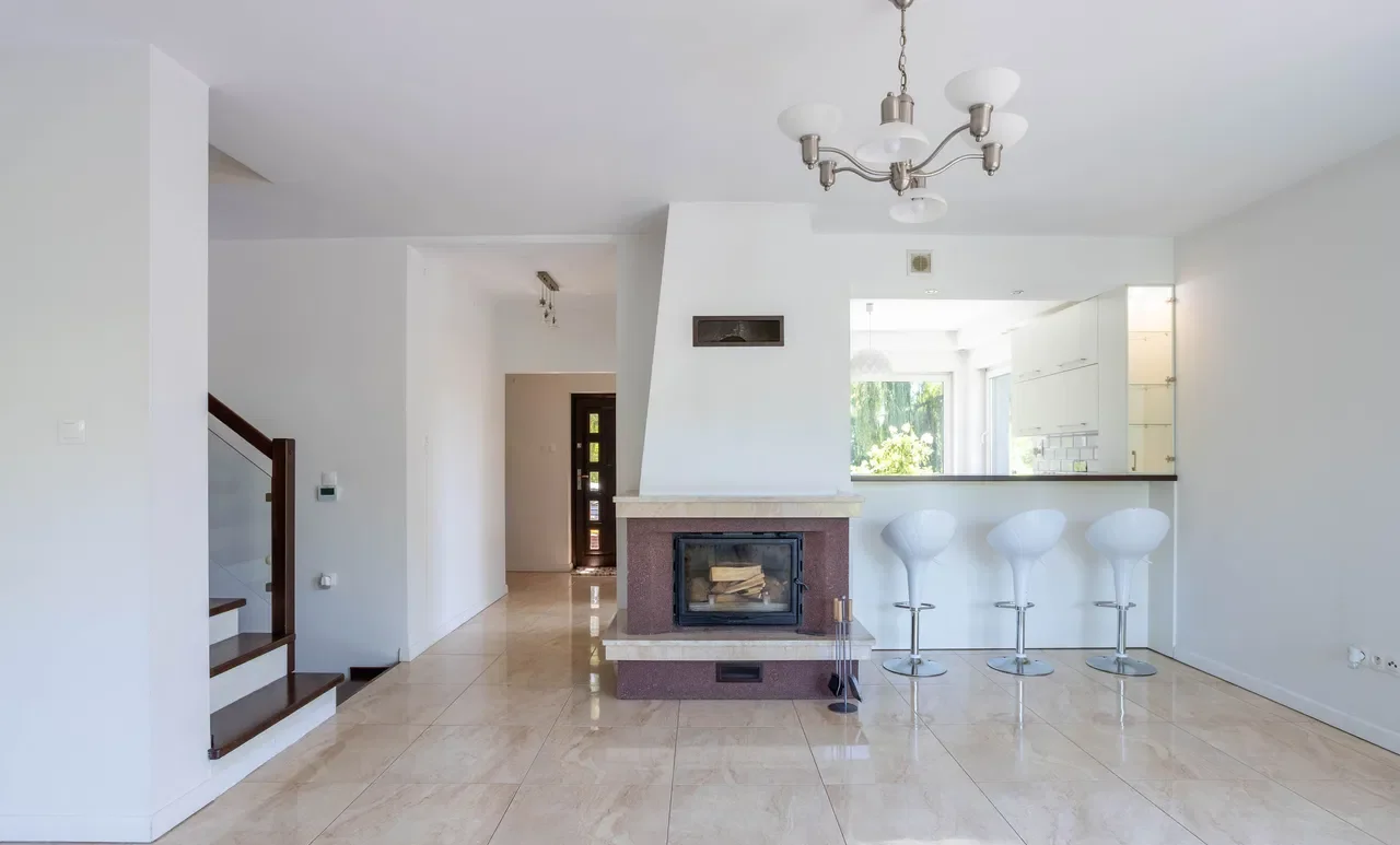 Komfortowy dom z garażem  ogrodem | 4 sypialnie | 147 m² | Od zaraz - zdjęcie 3