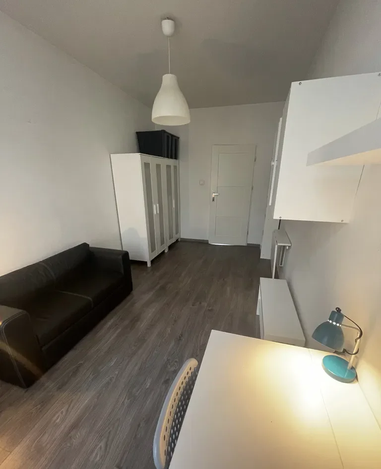Pokój 16m2 dla studentki w centrum - zdjęcie 3