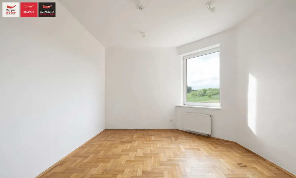 Dom z potencjałem na wynajem pośród natury - zdjęcie 9