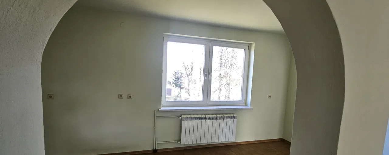 Dom na wynajem z garażem i piwnicą - zdjęcie 4