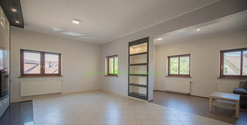 Dom wolnostojący wysoki standard 247 m² na wynajem - zdjęcie 3