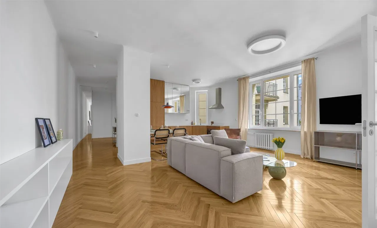 Apartament 91 m2 w kamienicy, z balkonem i klimatyzacją - zdjęcie 4