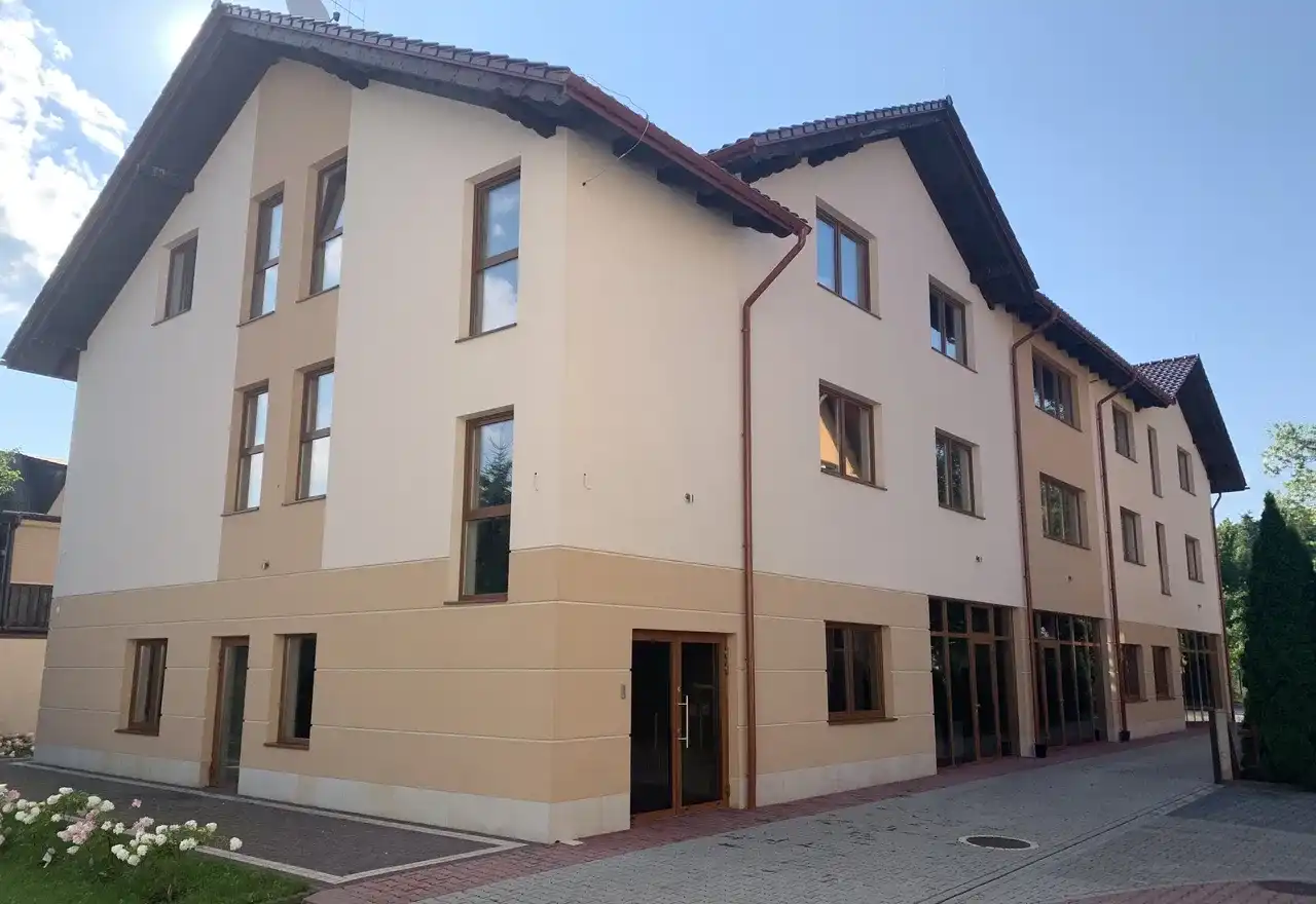 Duża ładna Kawalerka typu Studio 35 m2  od 15.06.2026 - zdjęcie 3