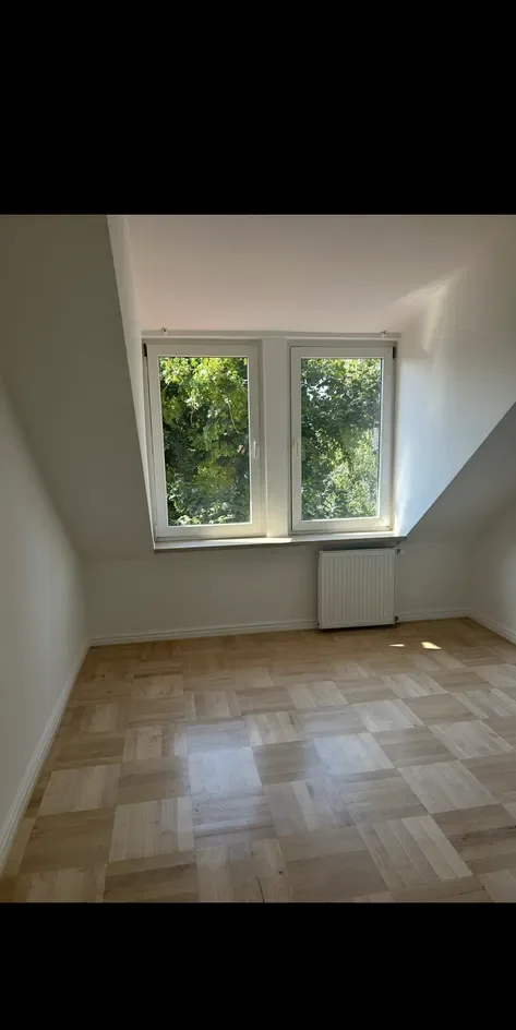 Przestronne mieszkanie 77m2 z garażem w Kielcach (os. Baranówek) - zdjęcie 3