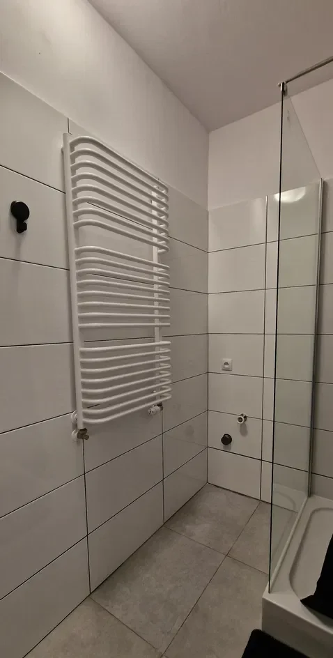 Dom/mieszkanie 2 pokoje 46m2 z ogródkiem i parkingiem - zdjęcie 9
