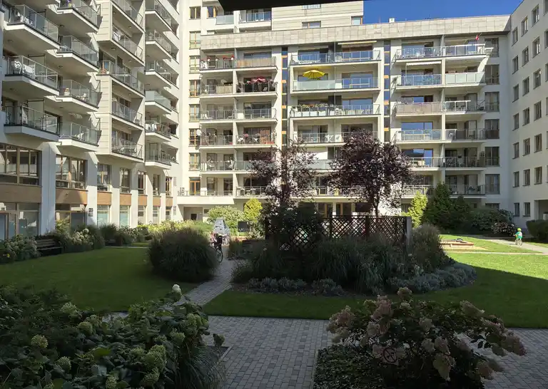 Apartament w prestiżowej lokalizacji na Żoliborzu - zdjęcie 10