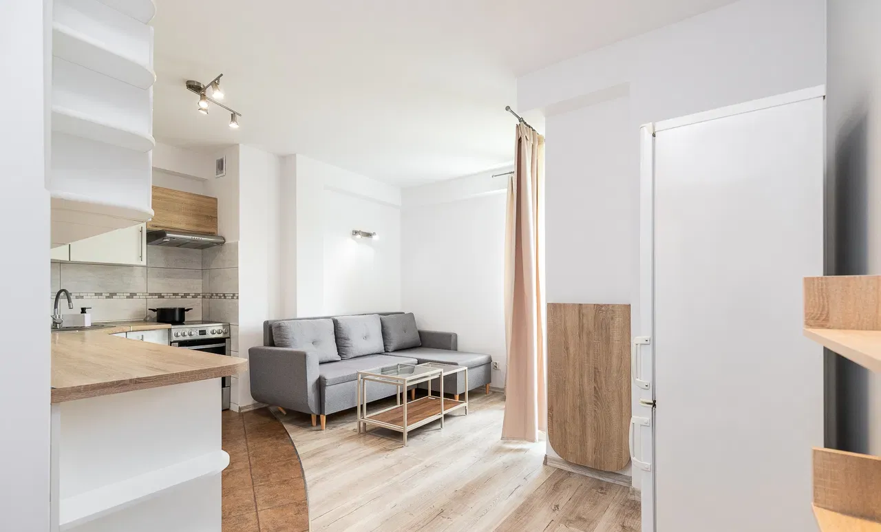 Trzypokojowe 50 m2, balkon, tramwaj, ul. Marchołta 55a