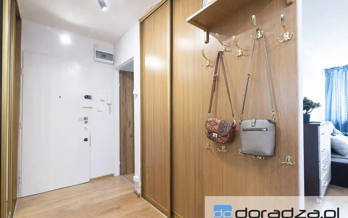 ul.Popowicka / 3 osobne pokoje + kuchnia / 55m2 /balkon/ Dla studentów - zdjęcie 8