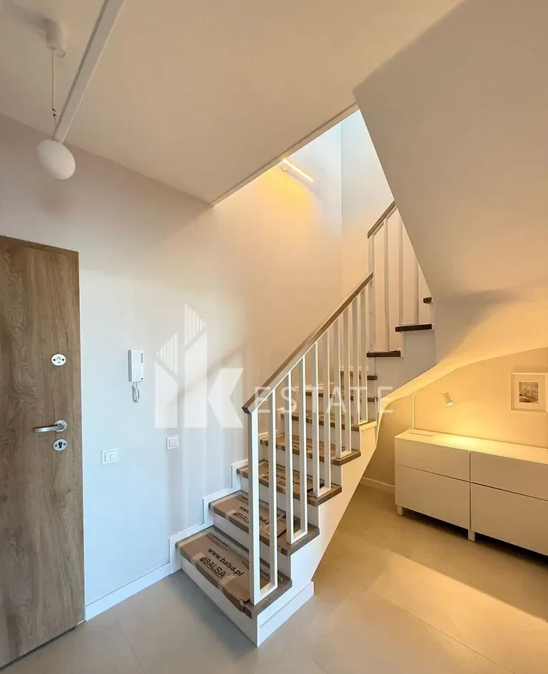Wyjątkowy dwupoziomowy apartament z tarasem - zdjęcie 6