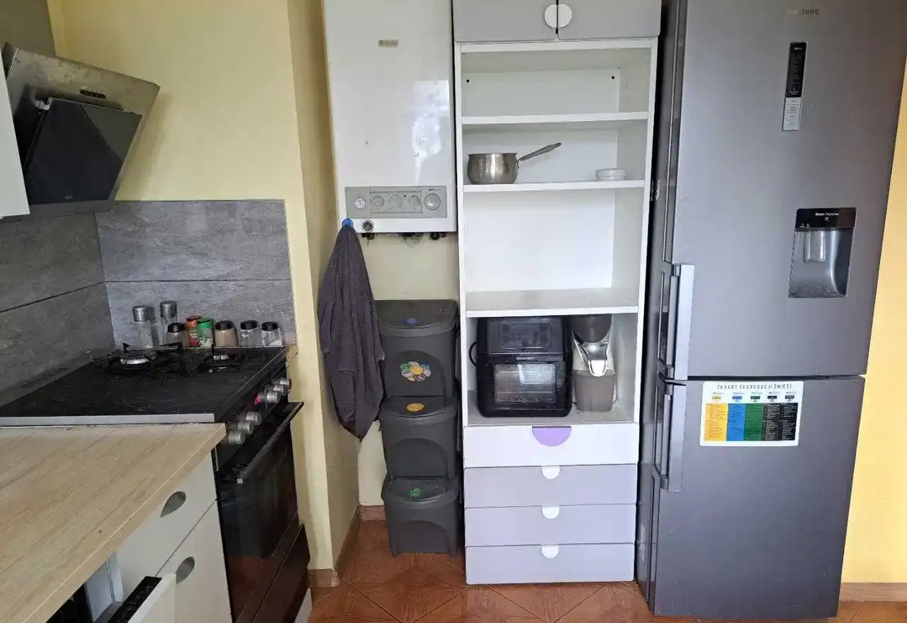 Wynajmę mieszkanie bezczynszowe 2 pokoje i kuchnia 48 m² ogródek, duży balkon i garaż - zdjęcie 2