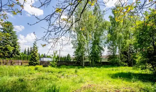 Budynek 9-pokojowy do wynajęcia 235,7 m2 - 20arów - zdjęcie 3