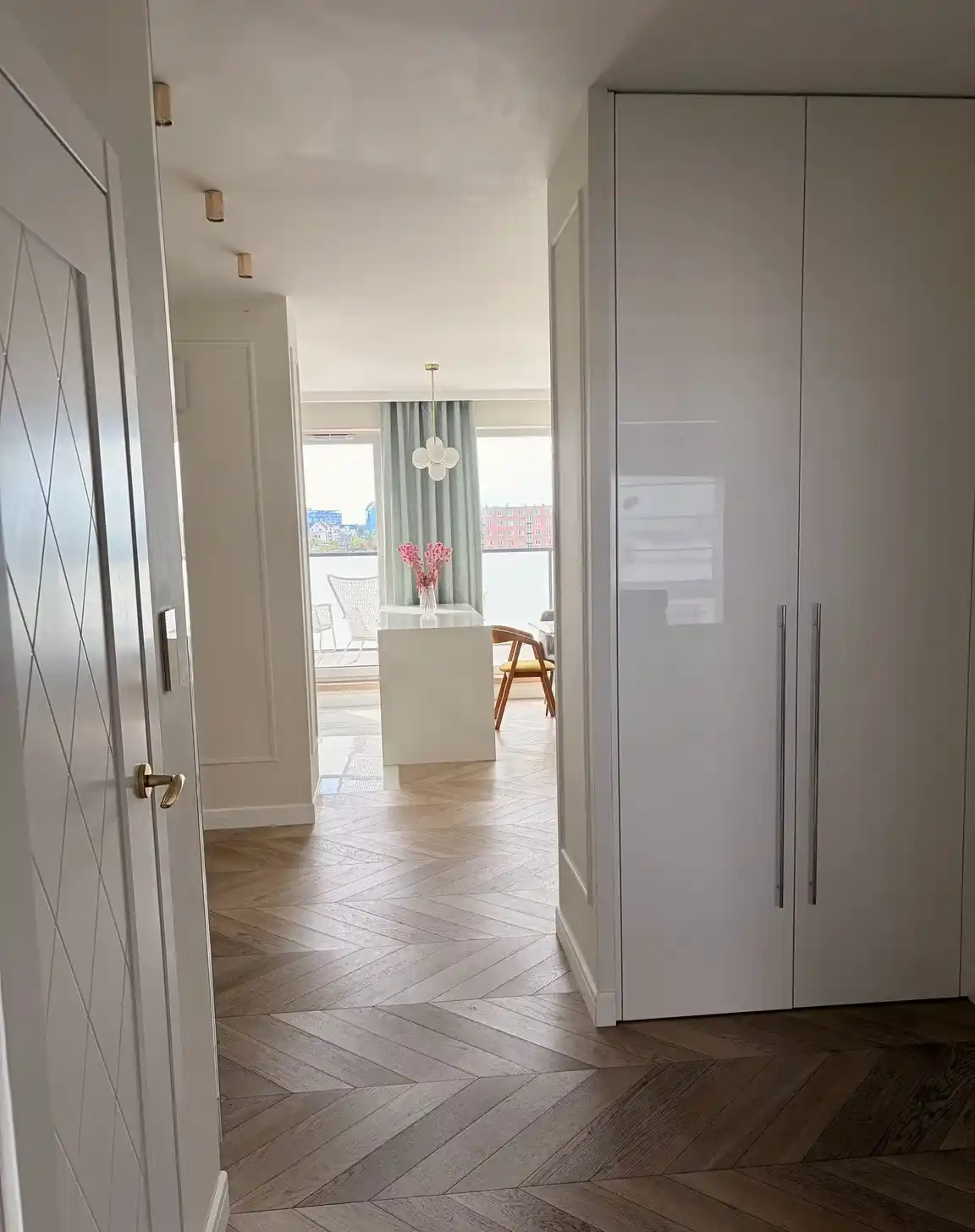 Przestronne mieszkanie z dużym tarasem na Pradze-Południe, Warszawa - zdjęcie 7