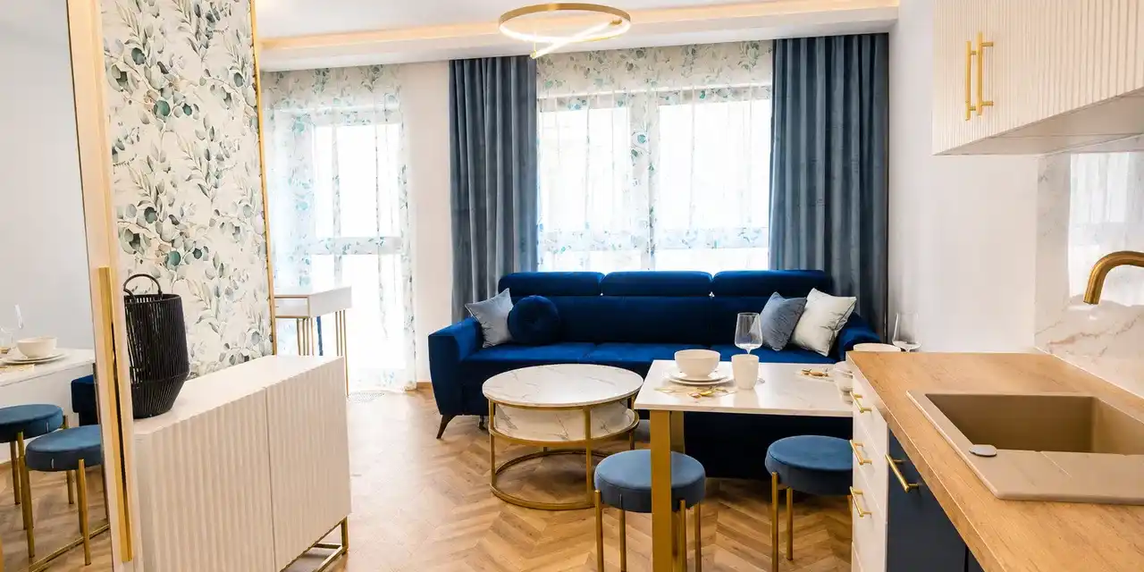 Ciche, jasne mieszkanie premium w centrum – widok na patio, garaż - zdjęcie 2