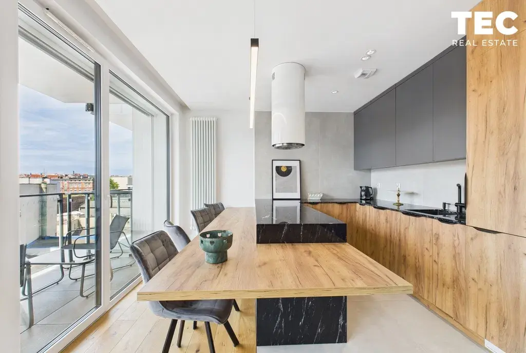 Dom przy Filharmonii | Opolska 10 | duży balkon