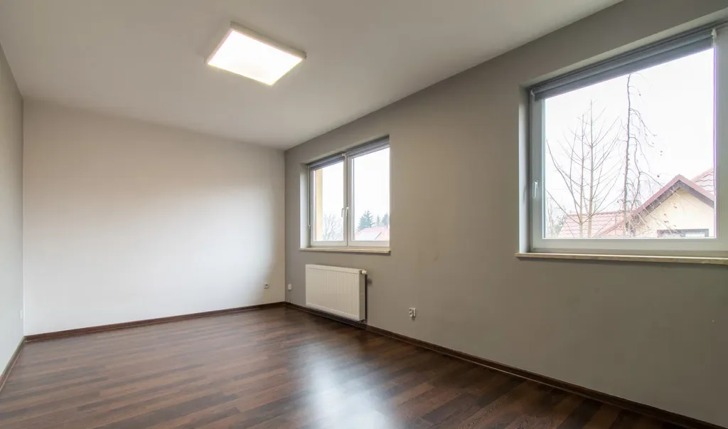 Duży dom 240m2 dla rodziny lub firmy! ZAKOPIAŃSKA - zdjęcie 10