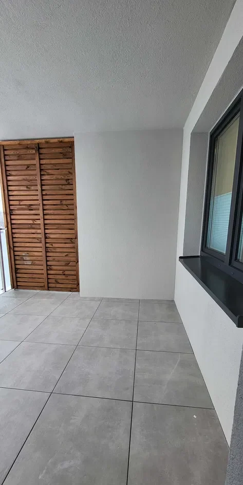 Nowy 2-pokojowy apartament z garderobą, komórką lokatorską i tarasem - zdjęcie 7
