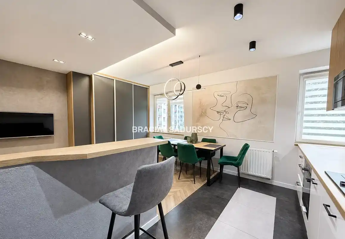 2 pok, 50 m², balkon, winda, garaż + komórka - zdjęcie 9