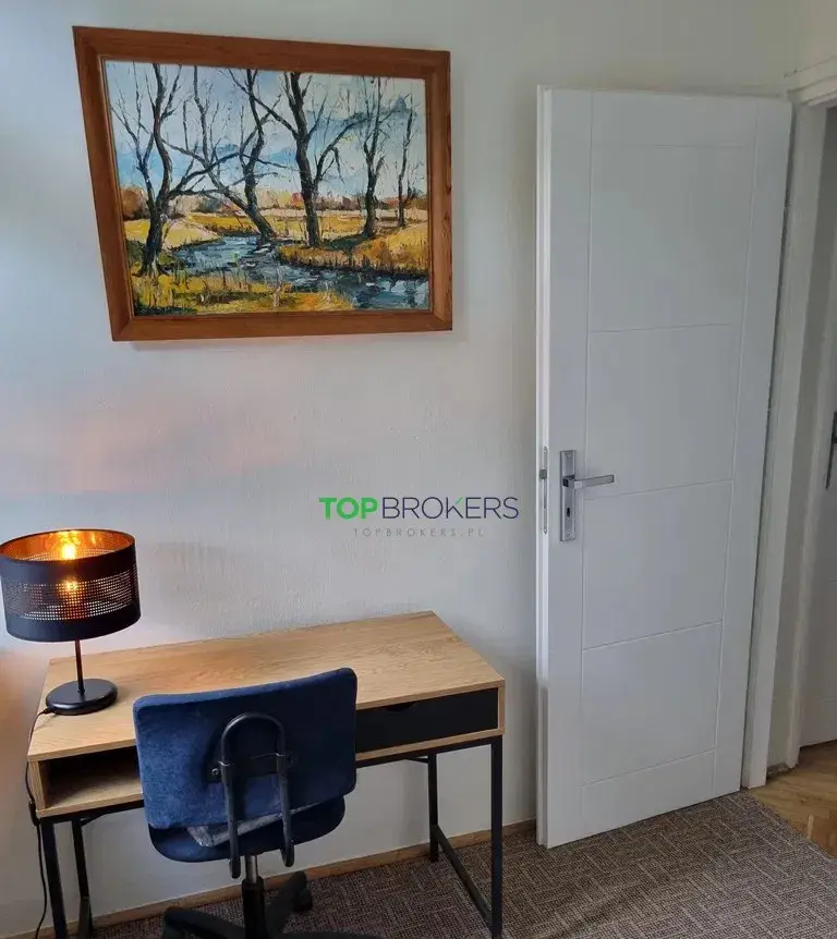 Przytulne i komfortowe 4 pokoje w centrum - zdjęcie 9