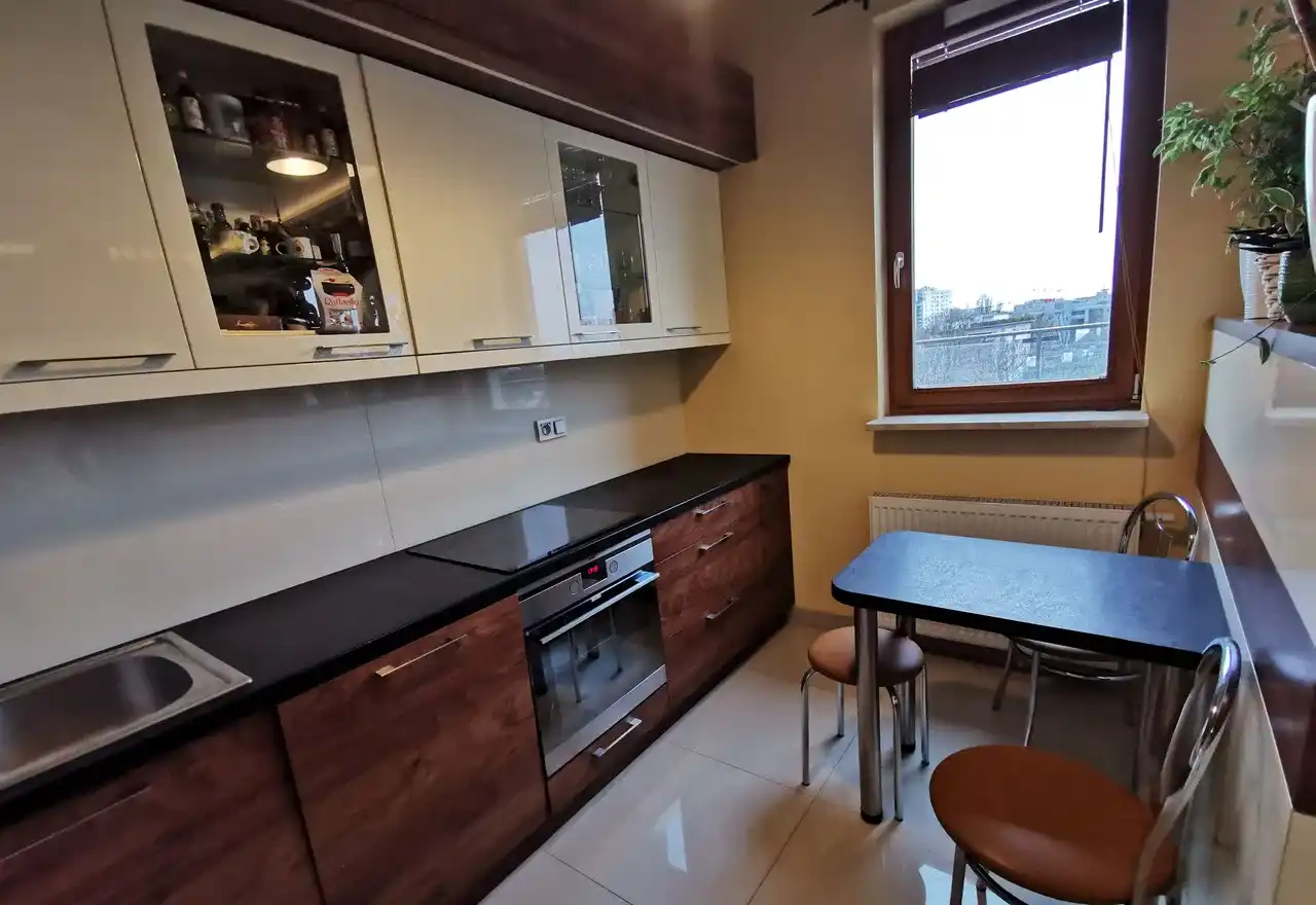 2 pokojowe mieszkanie 46m2 na Mokotowie/Garaż w cenie/Klima 3200 + 750