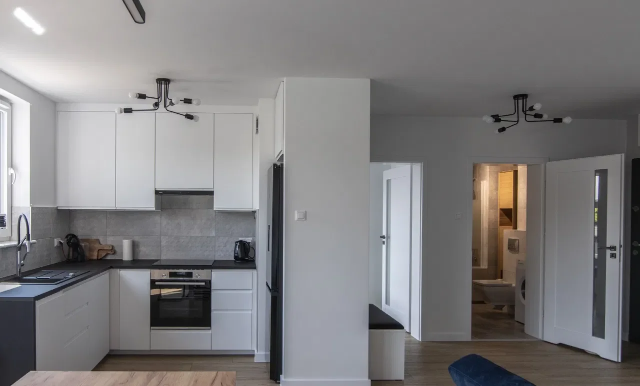 Nowoczesne mieszkanie w apartamentowcu z 2020 roku - zdjęcie 6