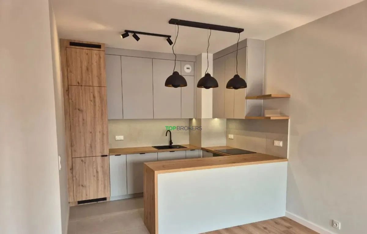 Przestronne, jasne 4 pokoje, duży balkon, garaż - zdjęcie 3