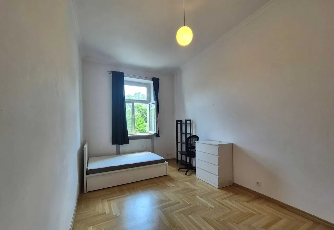 ul. Nowa/Bastion Sakwowy, blisko Rynku, duży, umeblowany pokój 22m2 - zdjęcie 2