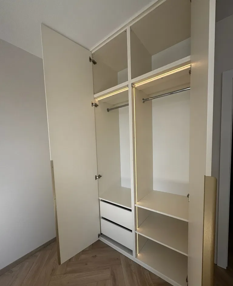 Nowe 2-pokojowe mieszkanie 40m² z balkonem, garażem i komórką - zdjęcie 9