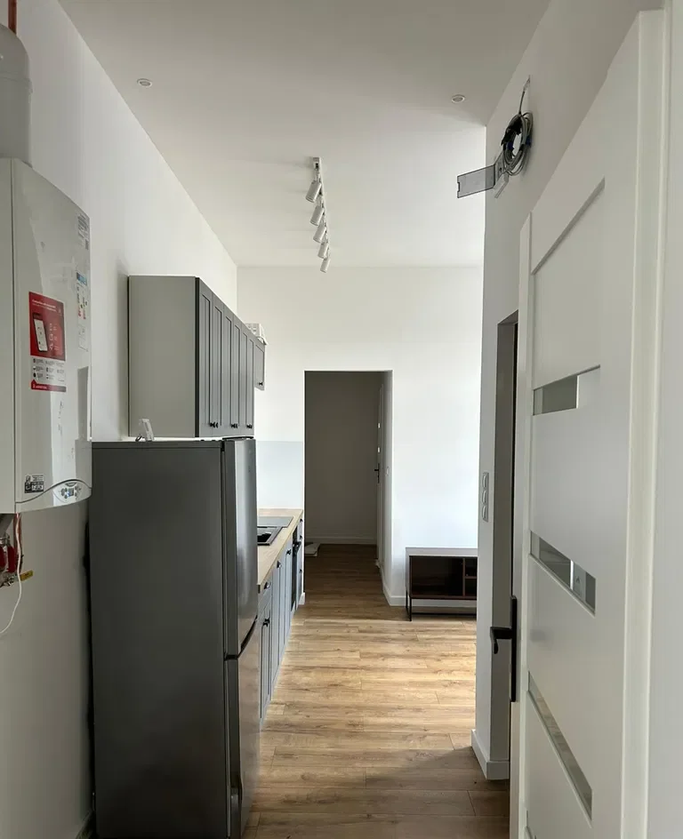Przestronne mieszkanie w kamienicy na Grunwaldzie - zdjęcie 4