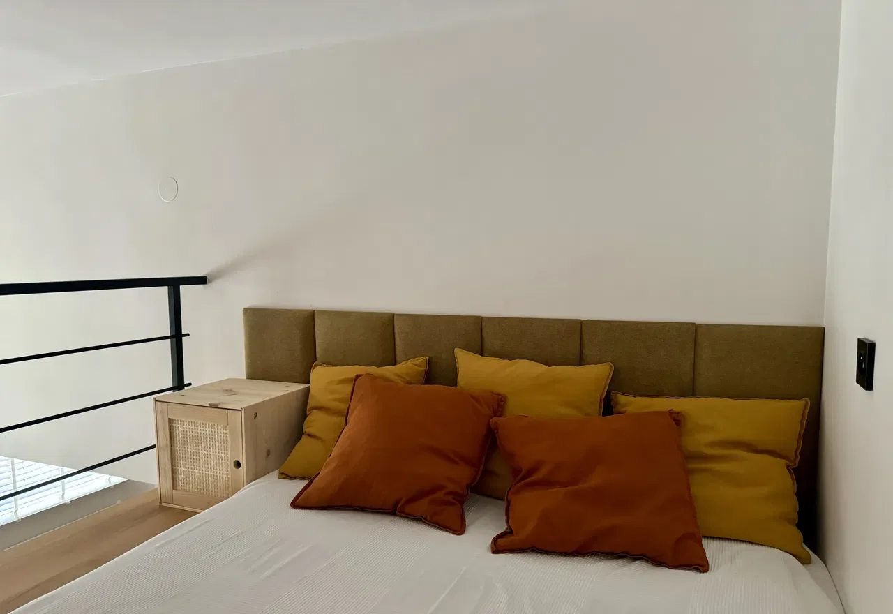 Loftowe 48 m² w kamienicy przy Koneserze, antresola, po remoncie - zdjęcie 5