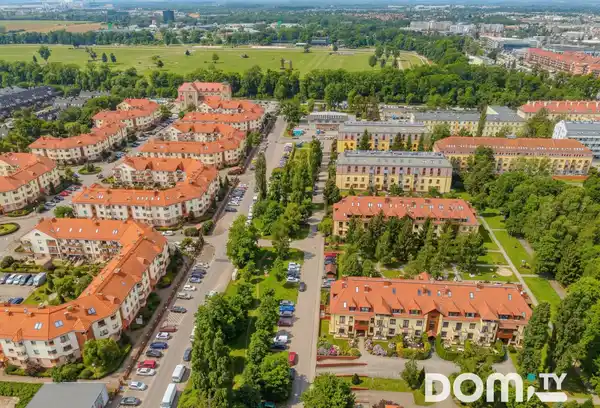 Przestronne, duża komórka lokatorska, balkon - zdjęcie 10