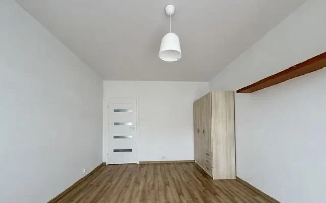 przestronna kawalerka na Ratajach - zdjęcie 4
