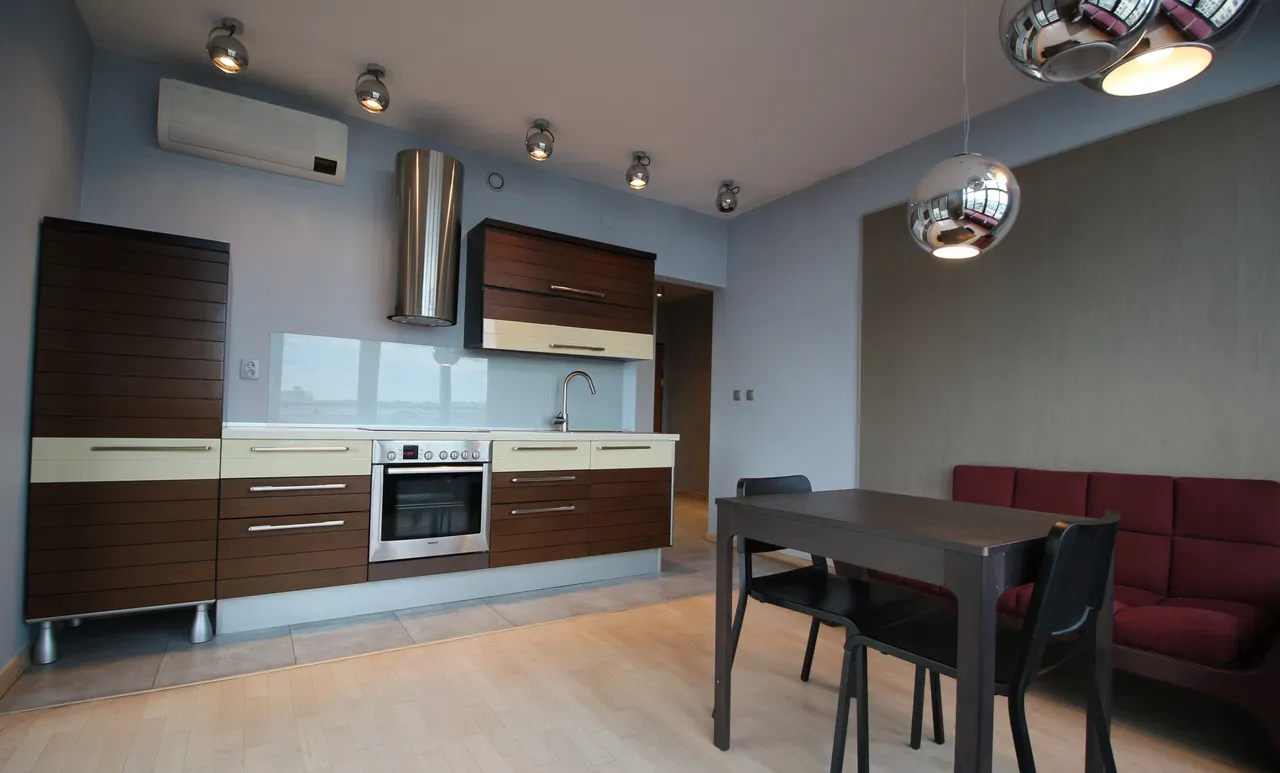PL/RU OS. Europejskie/Od 1 lipca/Widokowe/Klimatyzacja/2 pokoi/Balkon - zdjęcie 5