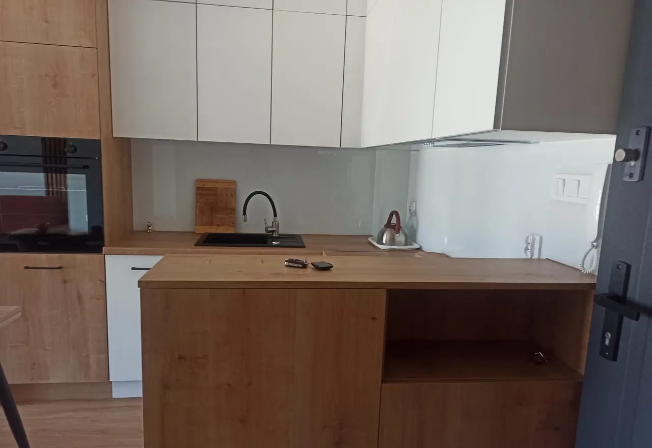 Mieszkanie 1-pokojowe z balkonem i garażem - zdjęcie 9