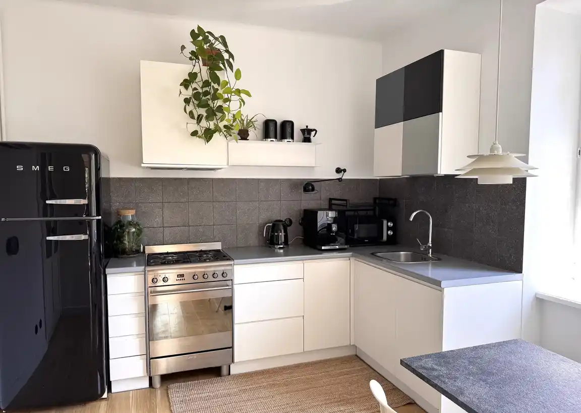 2 pokoje na Ochocie – 56 m², balkon, zieleń za oknem | bez prowizji - zdjęcie 8
