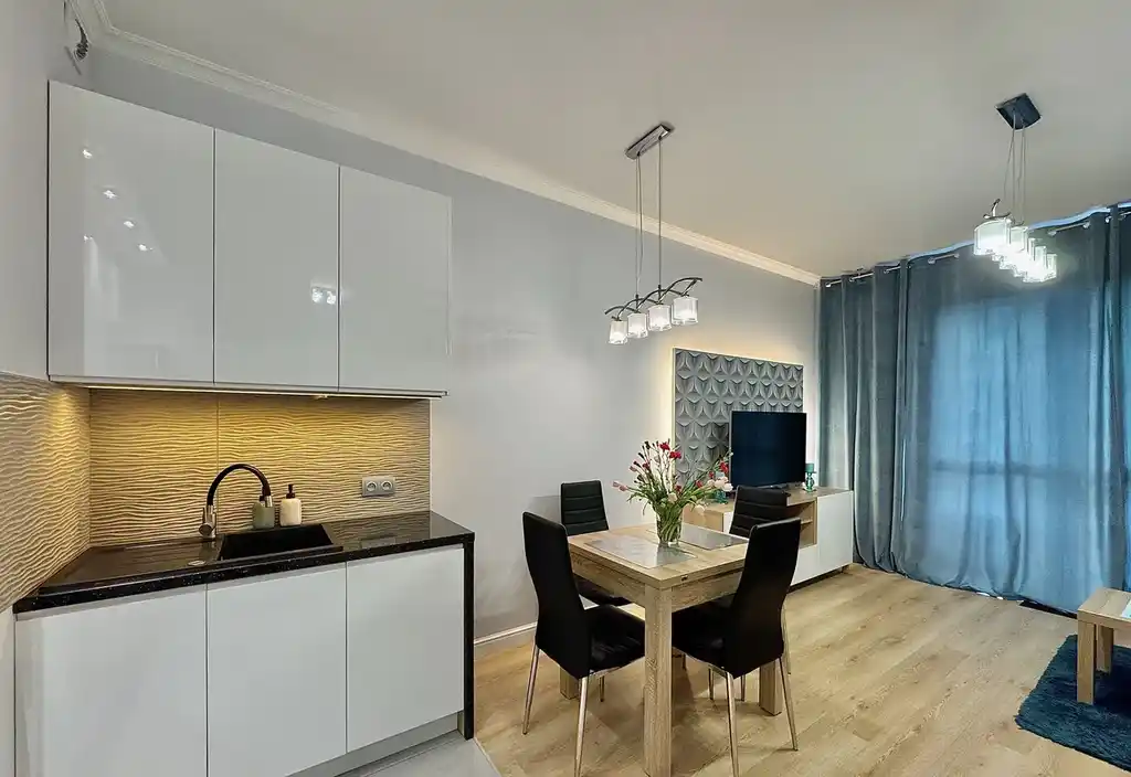 Elegancki apartament, osiedle LAKE PARK UL. PIESKOWA SKAŁA - zdjęcie 5