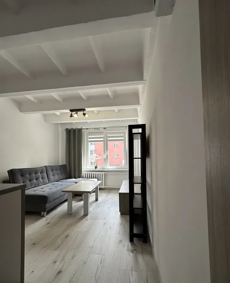 Wynajmę mieszkanie 2 pokojowe w centrum - zdjęcie 2