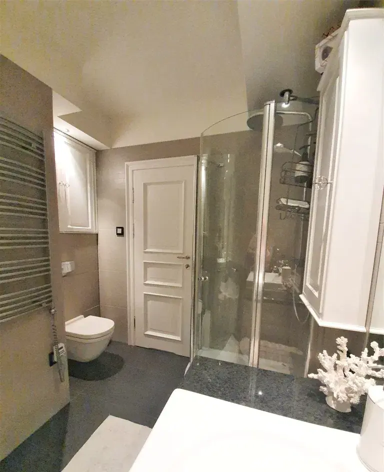 Piękny apartament z halą w cudownej lokalizacji do życia - zdjęcie 10