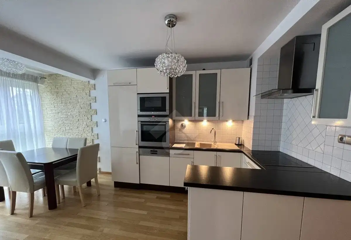 3 pokoje, balkon, miejsce postojowe w garażu, komórka lokatorska - zdjęcie 4