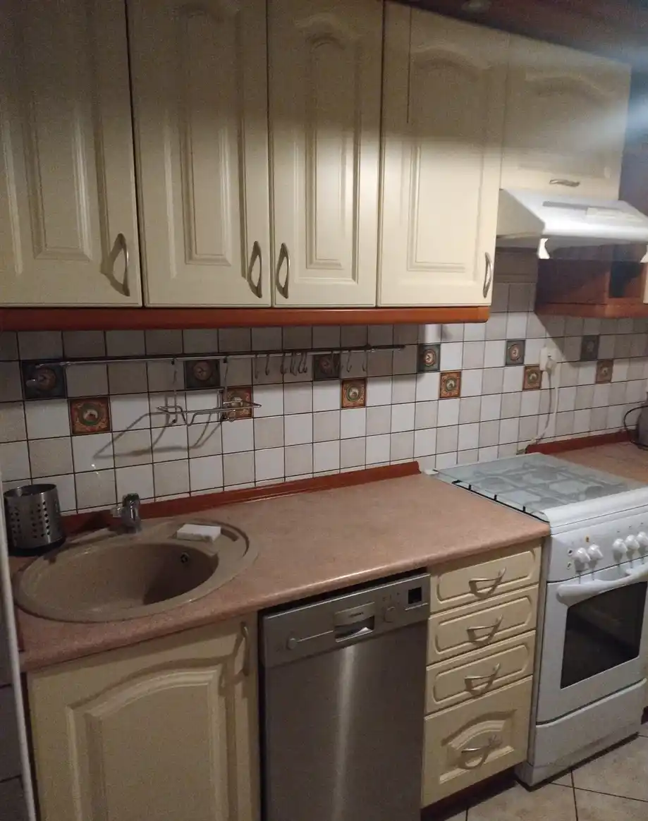 Wynajmij przestronne mieszkanie z balkonem! - zdjęcie 10