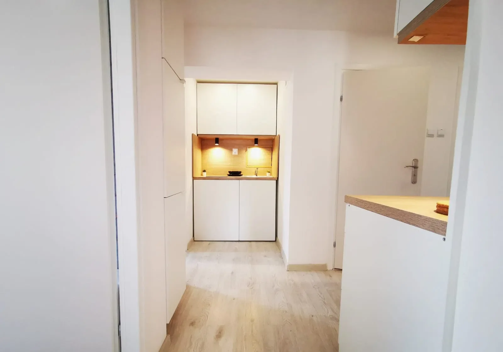 Pokój jednoosobowy z balkonem, Warszawa - zdjęcie 7