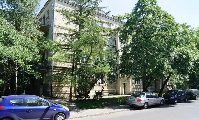 Kawalerka wśród zieleni/ Studio in greenery (ul. Sielecka 52) - zdjęcie 8
