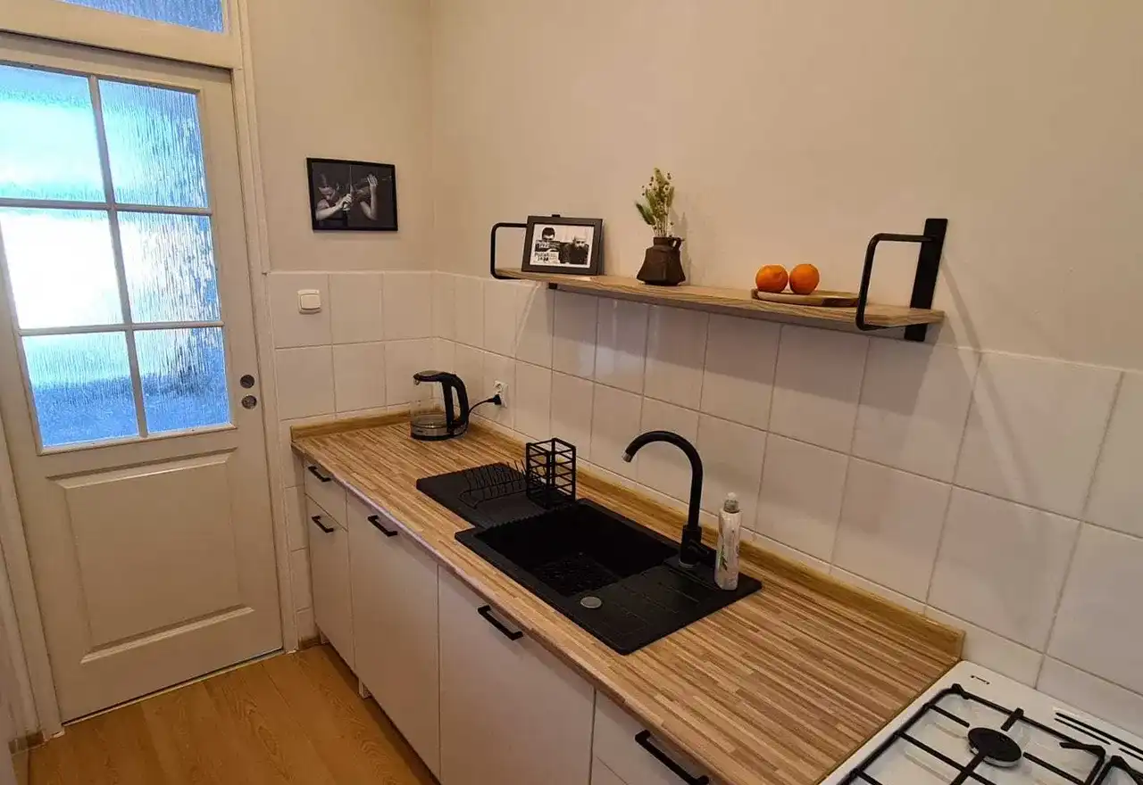 Wynajmę kawalerkę w centrum | Studio apartment for rent in the center - zdjęcie 4