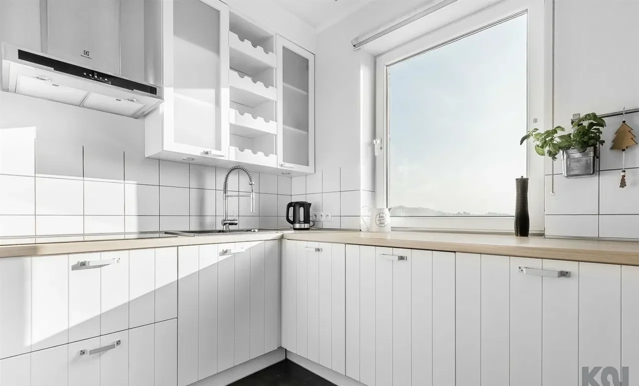 Przestronny apartament z garażem na Janowie - zdjęcie 5