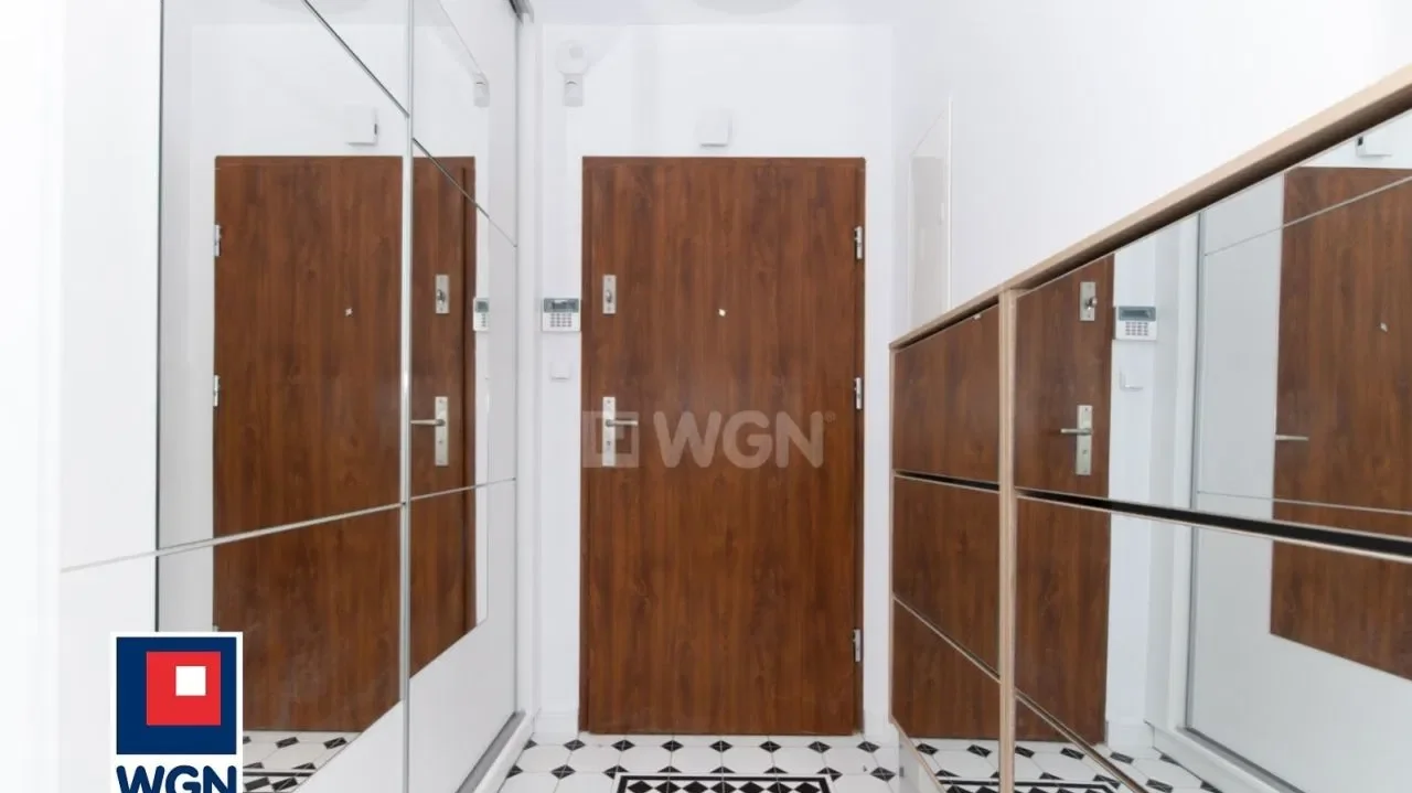 Apartament z miejscem postojowym w hali - zdjęcie 4